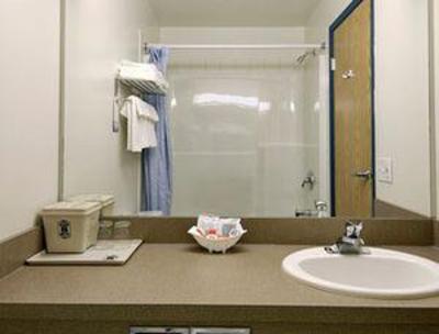 фото отеля Super 8 High River