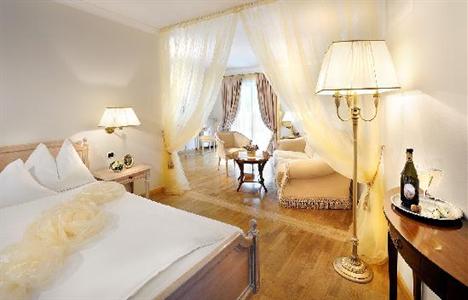 фото отеля Schloss Hotel Korb