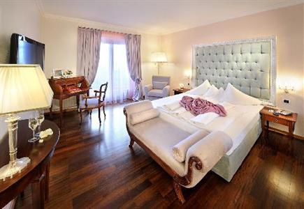 фото отеля Schloss Hotel Korb