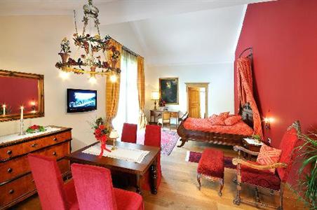 фото отеля Schloss Hotel Korb