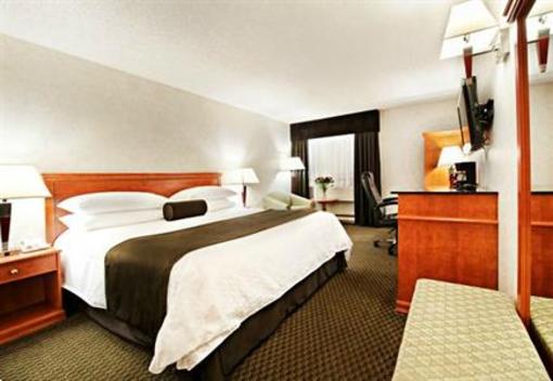 фото отеля Best Western Airport Inn Calgary