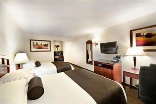 фото отеля Best Western Airport Inn Calgary