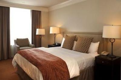 фото отеля Hotel Galvez & Spa A Wyndham Grand Hotel