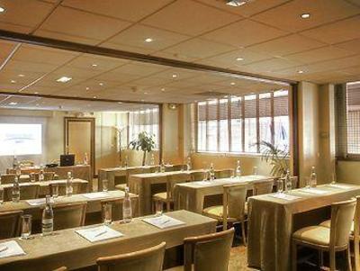 фото отеля Grand Hotel Mercure Croisette Beach Hotel