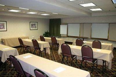 фото отеля Hampton Inn Sturbridge