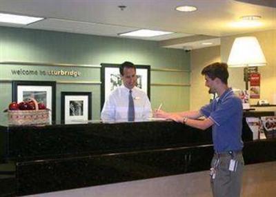фото отеля Hampton Inn Sturbridge