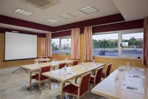 фото отеля Holiday Inn Express Alcobendas