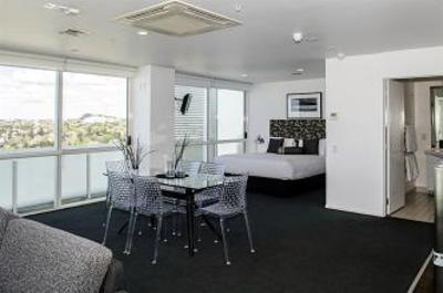 фото отеля The Quadrant Hotel Auckland