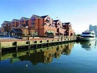 Pier 5 Hotel