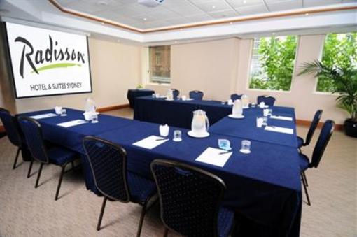 фото отеля Radisson Hotel And Suites Sydney