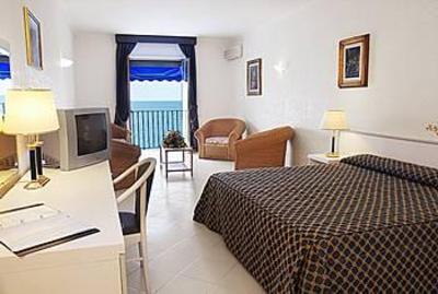 фото отеля Hotel Weber Ambassador Capri