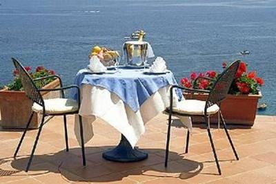 фото отеля Hotel Weber Ambassador Capri