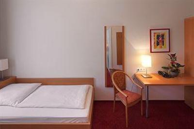 фото отеля Hotel Air In Berlin
