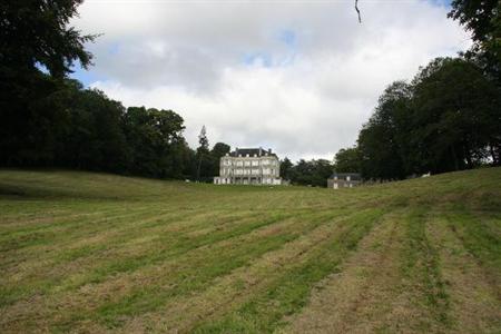 фото отеля Chateau De Locguenole Hennebont