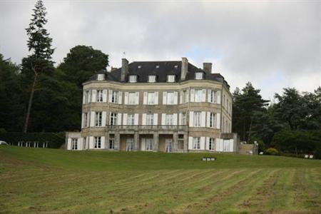 фото отеля Chateau De Locguenole Hennebont