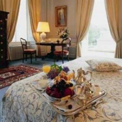 фото отеля Chateau De Locguenole Hennebont