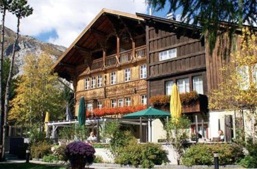 фото отеля Hotel Schweizerhaus & Postli