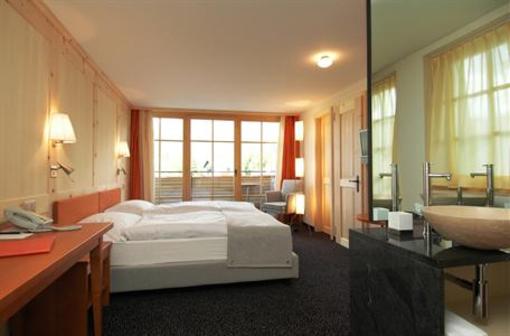 фото отеля Hotel Schweizerhaus & Postli