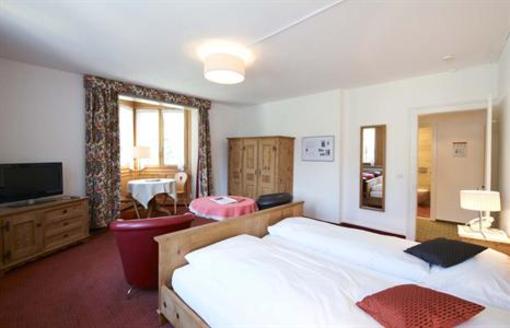 фото отеля Hotel Schweizerhaus & Postli