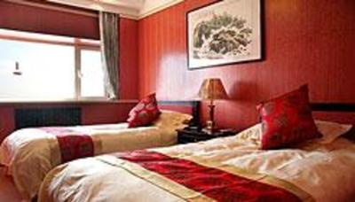 фото отеля Dong Hai Hotel Qingdao