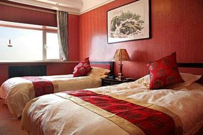 фото отеля Dong Hai Hotel Qingdao