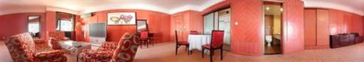фото отеля Dong Hai Hotel Qingdao