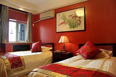 фото отеля Dong Hai Hotel Qingdao