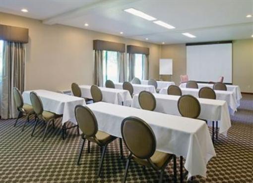 фото отеля BEST WESTERN Plus Plaza by the Green