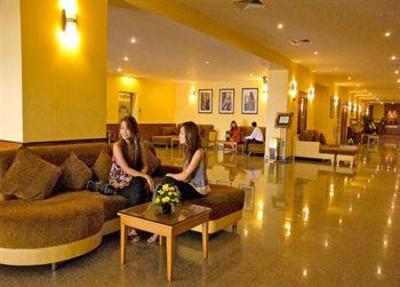 фото отеля Cambodiana Hotel