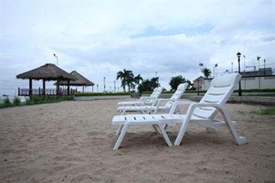фото отеля Cambodiana Hotel