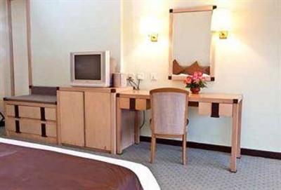 фото отеля Cambodiana Hotel