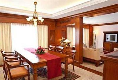 фото отеля Cambodiana Hotel