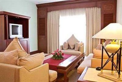 фото отеля Cambodiana Hotel