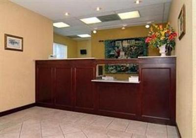 фото отеля Comfort Suites New Orleans