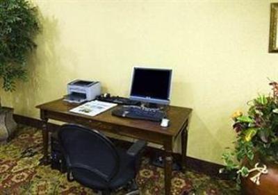 фото отеля Comfort Suites New Orleans