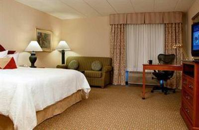 фото отеля Hilton Garden Inn Evanston