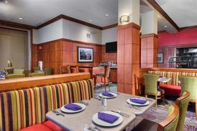 фото отеля Hilton Garden Inn Evanston