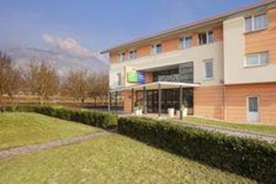 фото отеля Express By Holiday Inn Grenoble Bernin