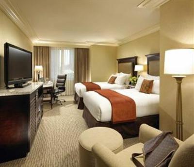 фото отеля Hilton Checkers Hotel Los Angeles