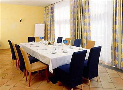 фото отеля Am Leuchtturm Hotel Rostock