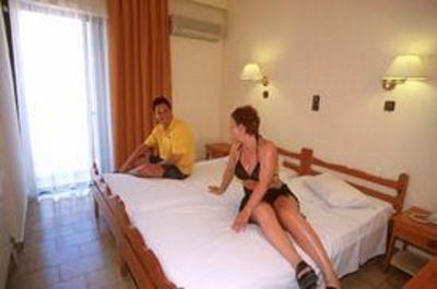 фото отеля Poseidon Hotel and Apartments