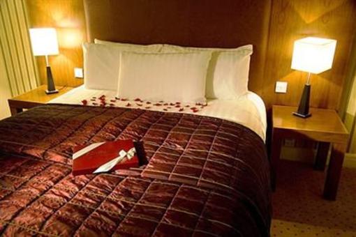 фото отеля Hamlet Court Hotel Enfield (Ireland)