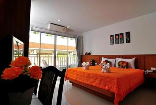 фото отеля Larn Park Resortel Phuket