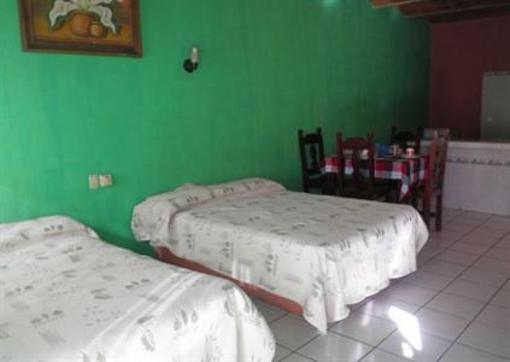 фото отеля Hotel y Bungalows Beso del Sol