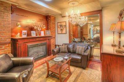 фото отеля Hotel Chateau Saint Marc Montreal