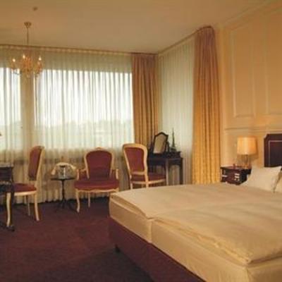 фото отеля Guennewig Hotel Bristol