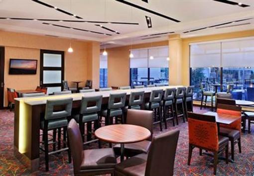 фото отеля RESIDENCE INN DOWNTWN MARRIOTT