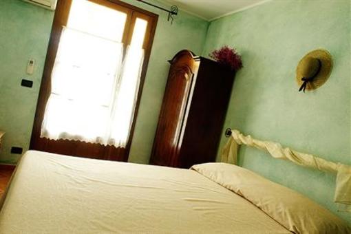 фото отеля Agriturismo La Rocca di Perti