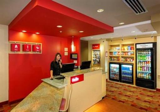 фото отеля TownePlace Suites Buffalo Airport
