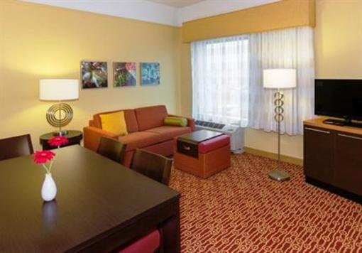 фото отеля TownePlace Suites Buffalo Airport